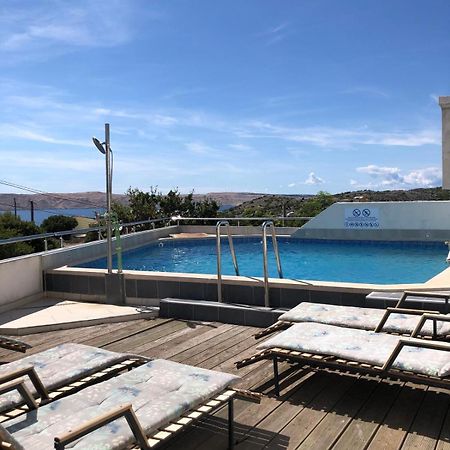 Apartmani Cesarica Karlobag Esterno foto