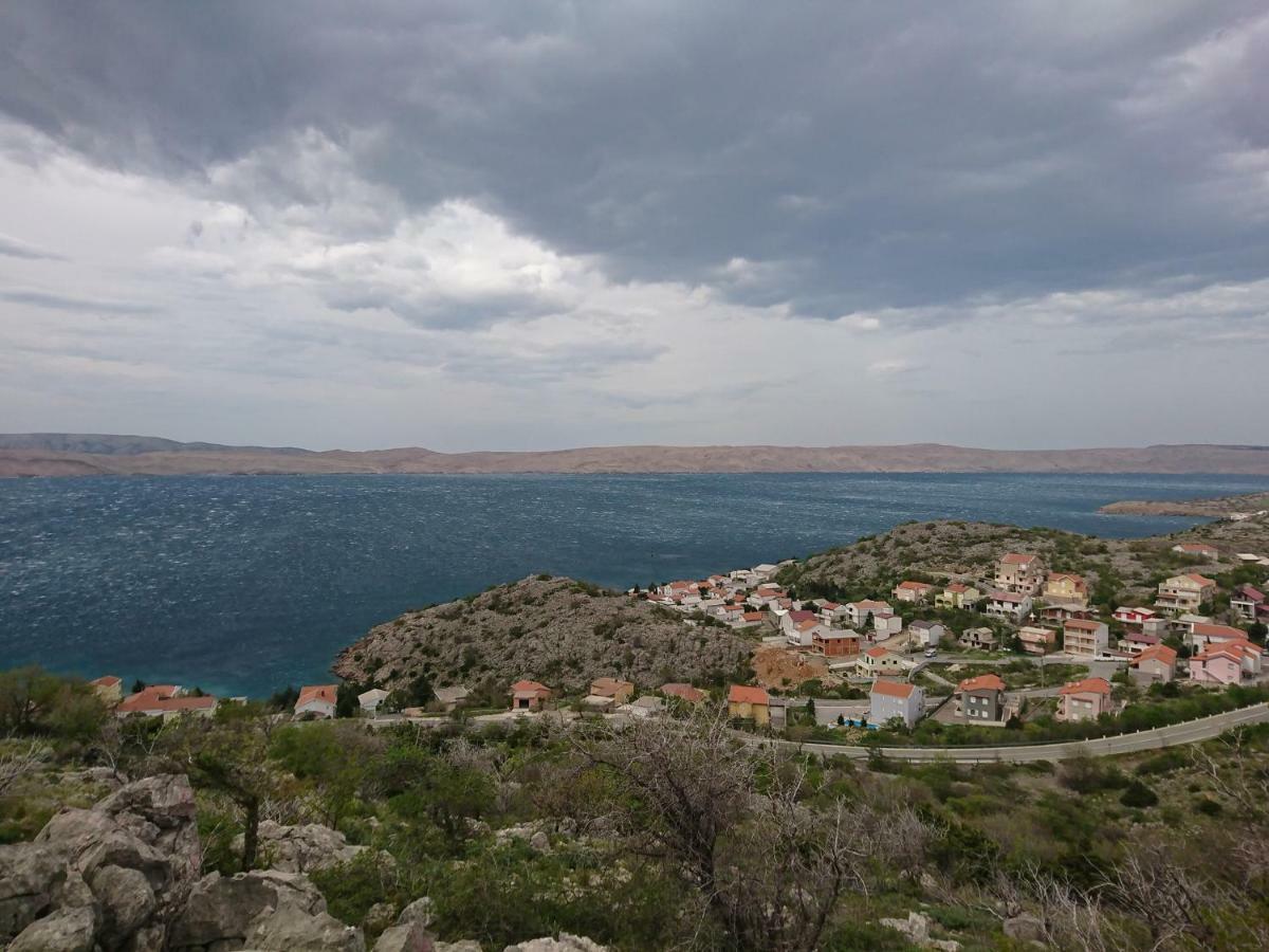 Apartmani Cesarica Karlobag Esterno foto